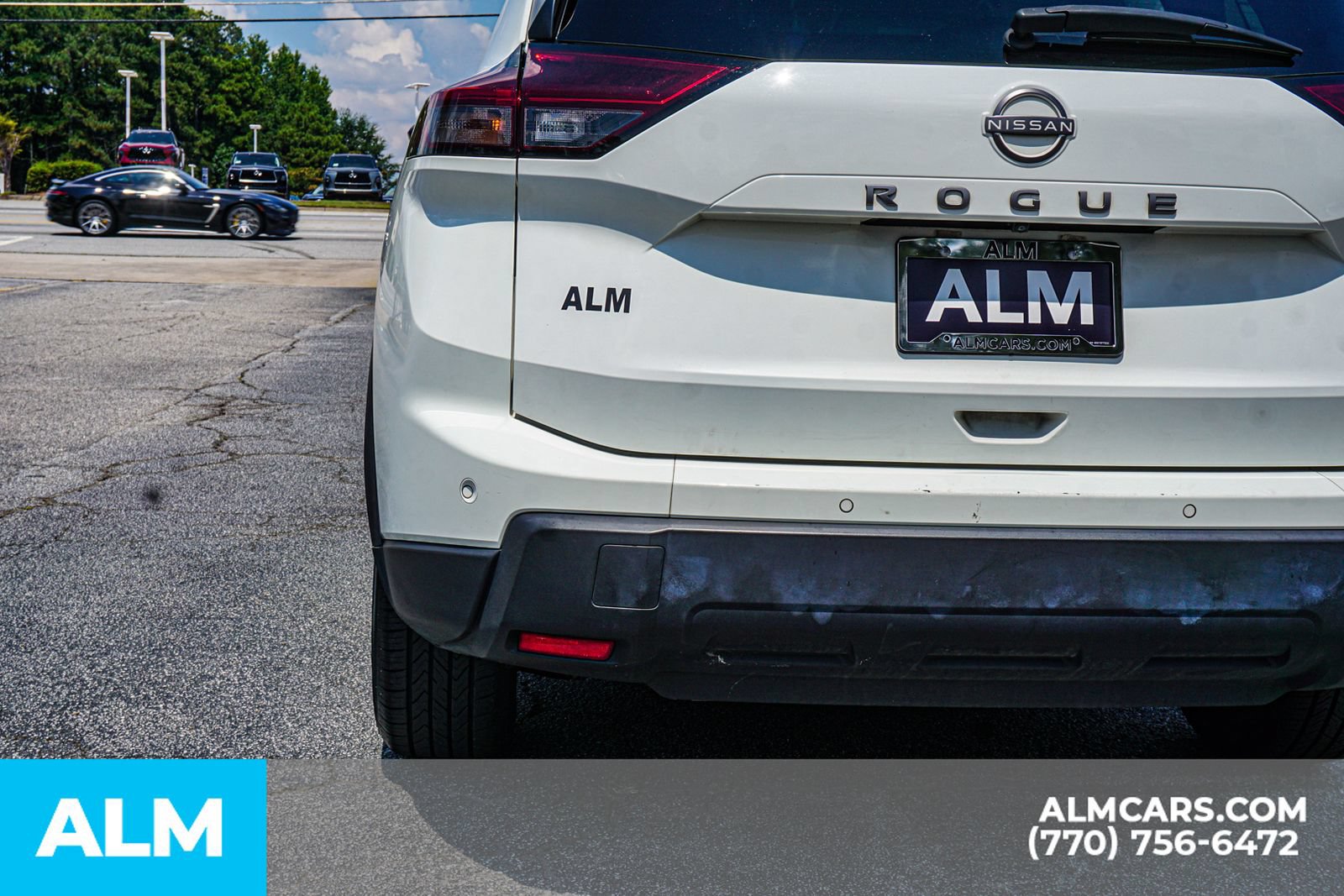 Used 2024 Nissan Rogue S FWD image 16