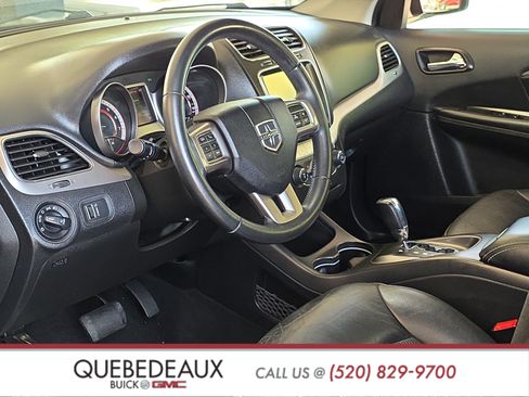 Used 2018 Dodge Journey Crossroad w/ Driver Convenience Group FWD image 10