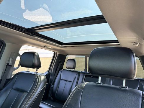Used 2021 Ford F350 Lariat AWD/4WD image 23