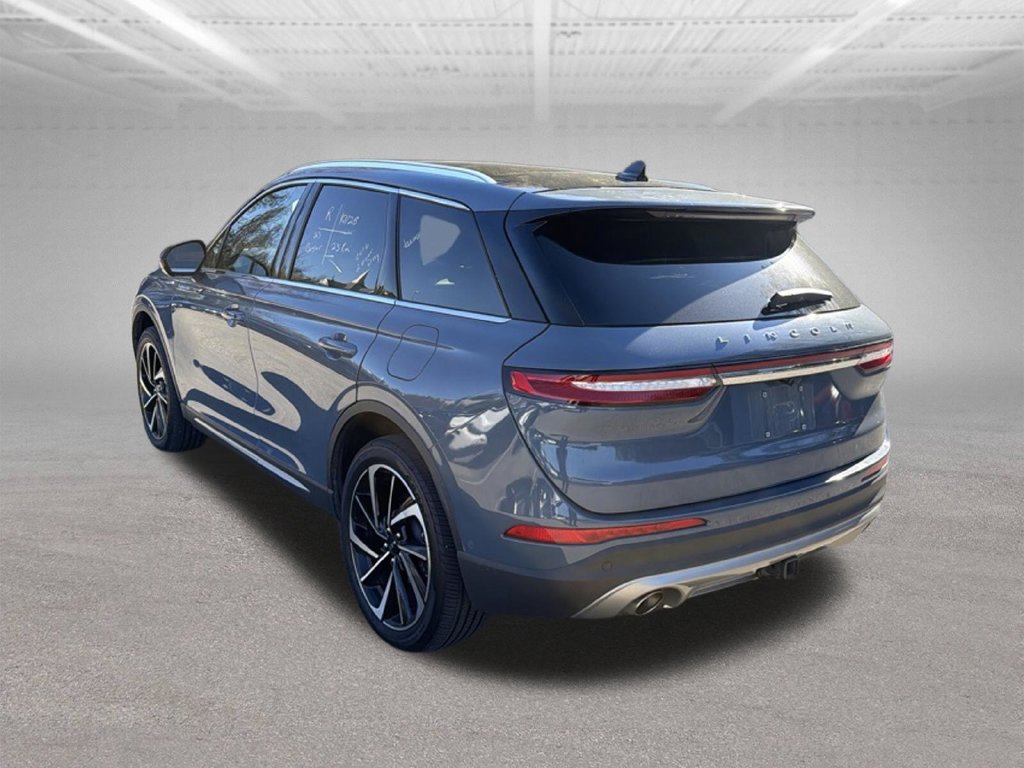 Used 2023 Lincoln Corsair Reserve w/ Equipment Group 202A AWD/4WD image 3