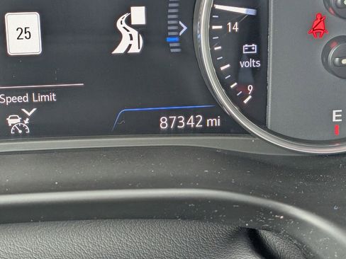 Used 2020 Buick Enclave Avenir w/ Avenir Technology Package image 21