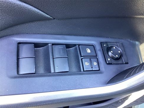 Used 2019 Toyota RAV4 XLE image 16