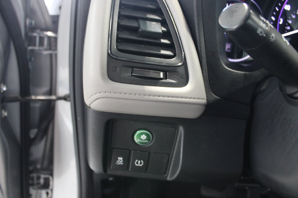 Used 2022 Honda HR-V LX image 7