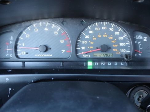 Used 2000 Toyota 4Runner SR5 w/ Upgrade Value Pkg 4 image 31