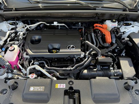 Certified 2025 Lexus NX 450h+ F Sport image 32