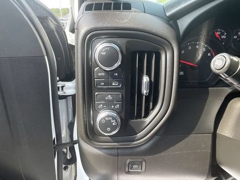 Used 2024 GMC Sierra 1500 Pro w/ Graphite Edition AWD/4WD image 18