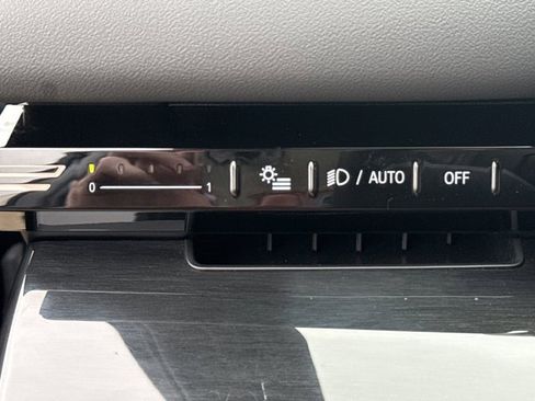 Certified 2024 BMW 530i xDrive w/ Convenience Package image 22