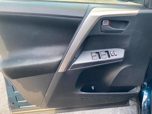 Used 2018 Toyota RAV4 LE w/ All Weather Liner Package image 11