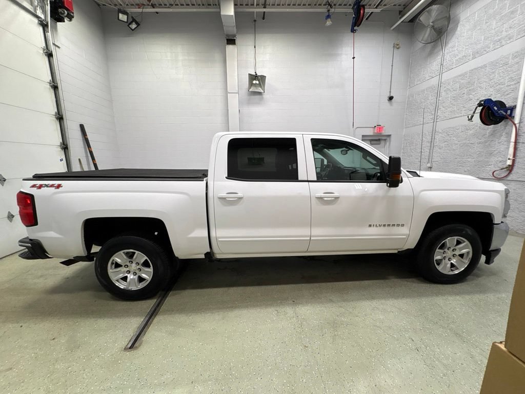 Used 2017 Chevrolet Silverado 1500 LT w/ All Star Edition AWD/4WD image 3