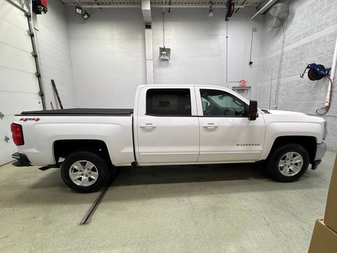 Used 2017 Chevrolet Silverado 1500 LT w/ All Star Edition AWD/4WD image 3