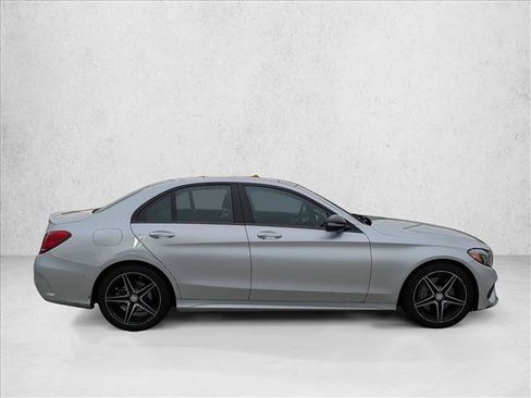 Used 2016 Mercedes-Benz C 300 4MATIC Sedan image 4