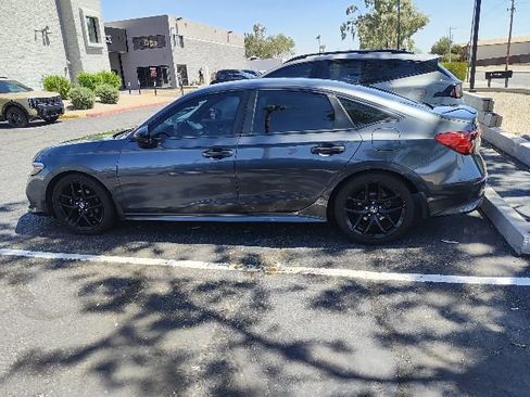 Used 2022 Honda Civic Sport image 9