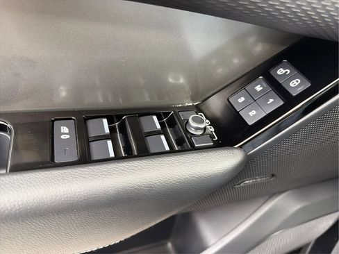 Used 2020 Land Rover Range Rover Velar S AWD/4WD image 43