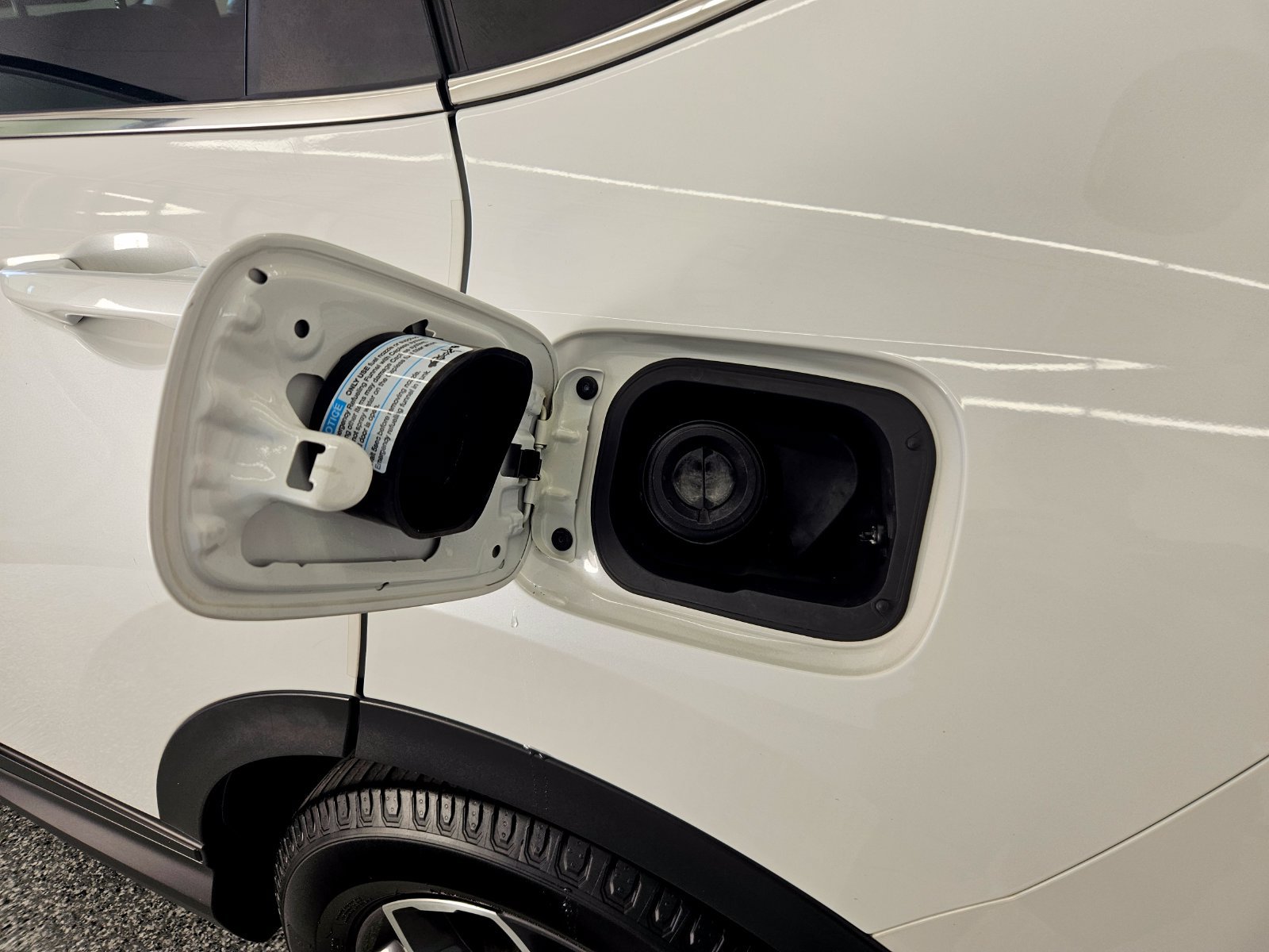Used 2020 Honda CR-V EX image 9