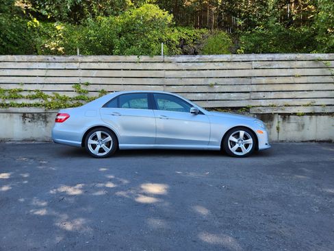 Used 2011 Mercedes-Benz E 350 Sedan image 7
