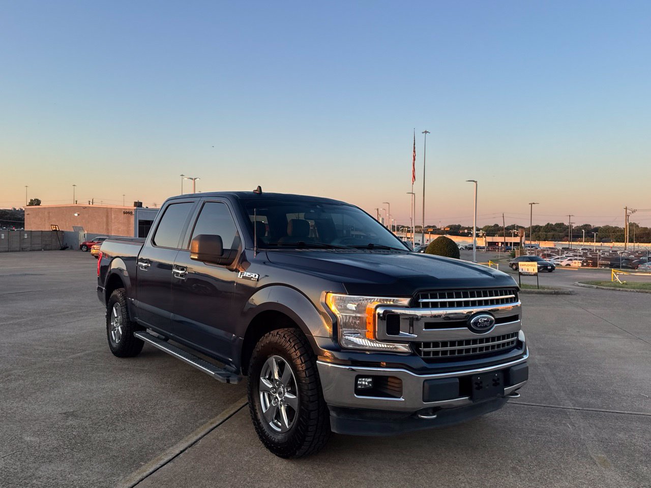 Used 2019 Ford F150 XLT w/ Equipment Group 302A Luxury AWD/4WD image 2