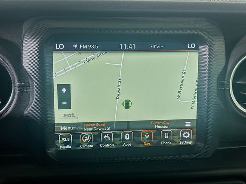 Used 2022 Jeep Wrangler Sahara w/ Cold Weather Group image 21