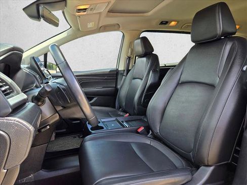 Used 2025 Honda Odyssey EX-L image 11