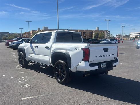 Used 2024 Toyota Tacoma TRD Off-Road w/ TRD Off Road Premium Package image 17