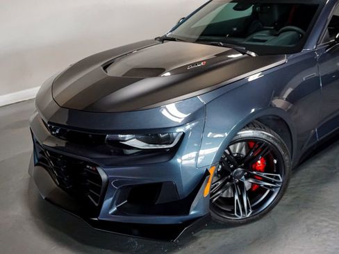 Used 2021 Chevrolet Camaro ZL1 image 83