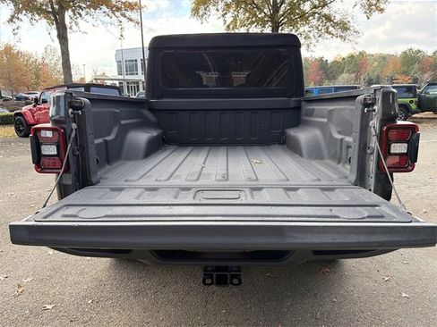 Used 2024 Jeep Gladiator Mojave w/ Convenience Group image 18