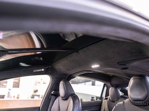 Used 2022 Tesla Model X image 19