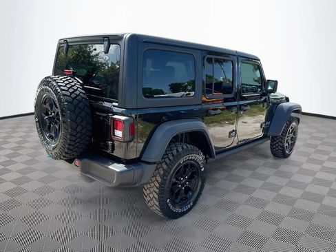 Used 2023 Jeep Wrangler Unlimited w/ Cold Weather Group AWD/4WD image 6