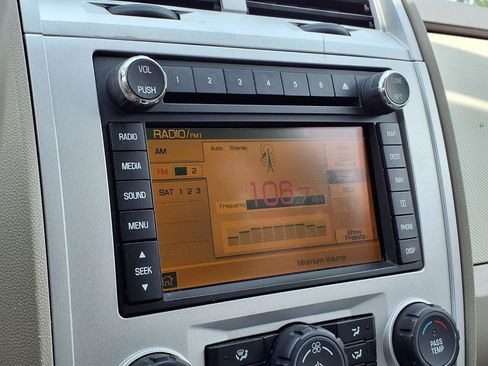 Used 2010 Mercury Mariner Premier FWD image 13