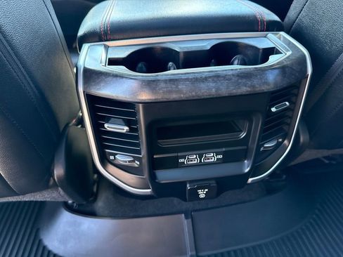 Used 2021 RAM 1500 Big Horn AWD/4WD image 25