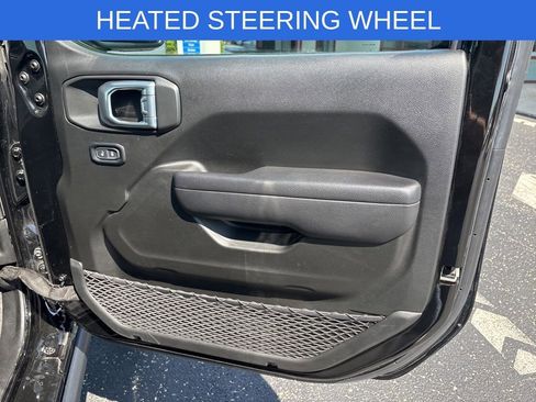 Used 2024 Jeep Gladiator Sport image 18