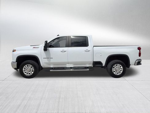 Used 2025 Chevrolet Silverado 2500 LT AWD/4WD image 11