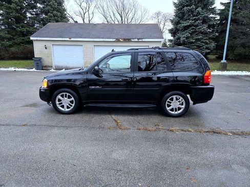 Used 2007 GMC Envoy Denali image 6
