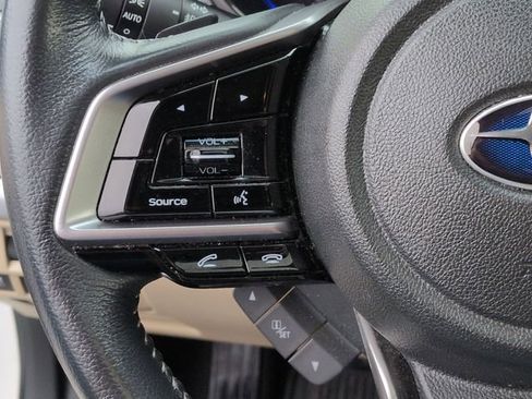 Used 2018 Subaru Outback 2.5i Limited image 18