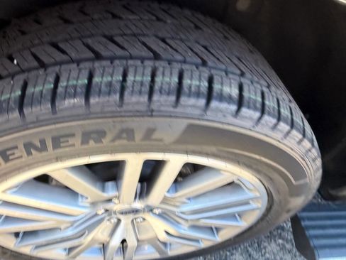 Used 2023 Ford Expedition Max Platinum AWD/4WD image 52