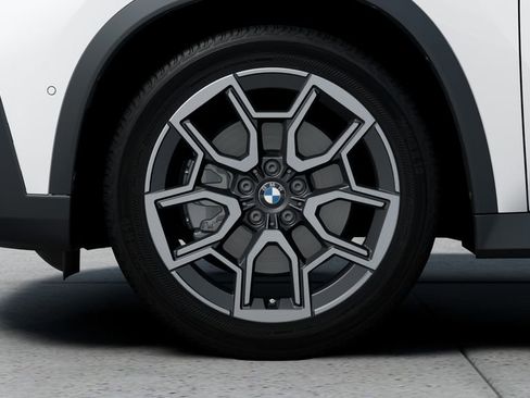 New 2026 BMW X1 xDrive28i AWD/4WD image 7