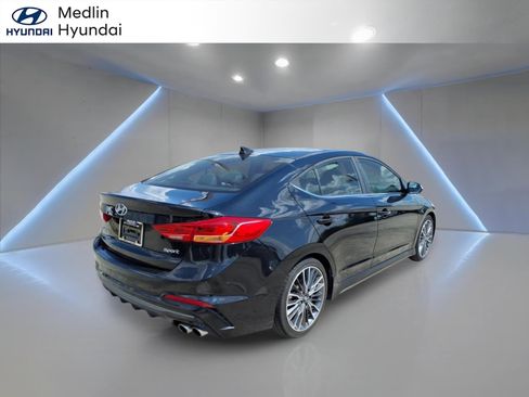 Used 2018 Hyundai Elantra Sport FWD image 3