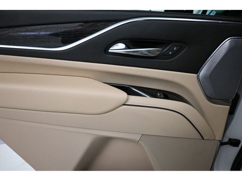 Certified 2023 Cadillac Escalade Premium Luxury w/ LPO, Radiant Package image 29