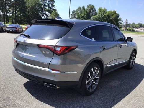 Used 2023 Acura MDX SH-AWD w/ Technology Package image 7