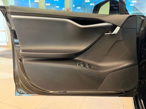 Used 2017 Tesla Model S 75D image 18