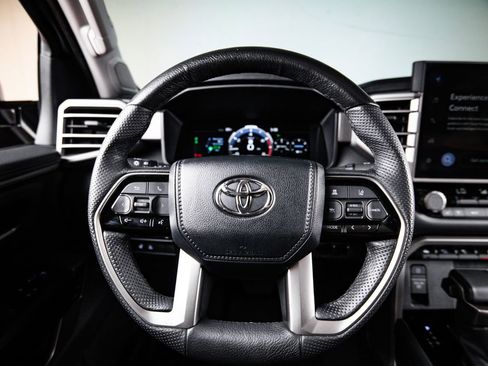 Used 2024 Toyota Tundra Limited AWD/4WD image 26
