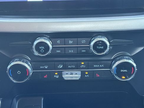 Certified 2023 Ford F150 XLT w/ Equipment Group 302A High image 22