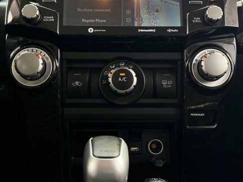 Used 2024 Toyota 4Runner TRD Off-Road Premium image 25