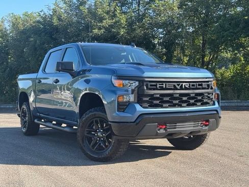 Certified 2024 Chevrolet Silverado 1500 Custom Trail Boss w/ LPO, Dark Essentials Package AWD/4WD image 31
