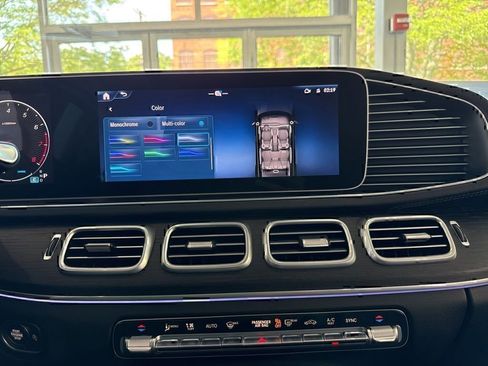 Certified 2025 Mercedes-Benz GLS 450 GLS 450 image 40