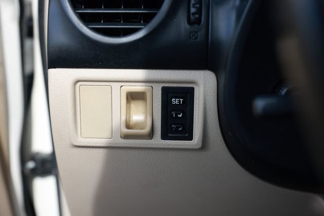Used 2005 Lexus IS 300 RWD image 48