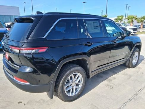 New 2026 Jeep Grand Cherokee Laredo X RWD image 7