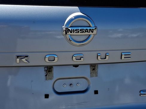 Used 2021 Nissan Rogue SV AWD/4WD image 30