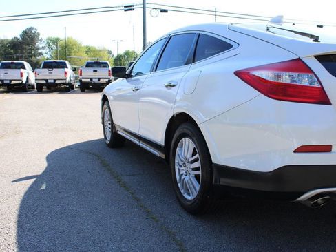 Used 2015 Honda Crosstour EX image 30