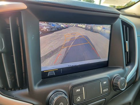 Certified 2020 GMC Terrain SLT w/ Preferred Package image 13