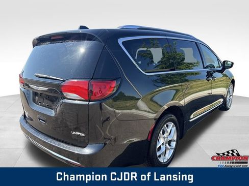 Used 2020 Chrysler Pacifica Limited FWD image 5